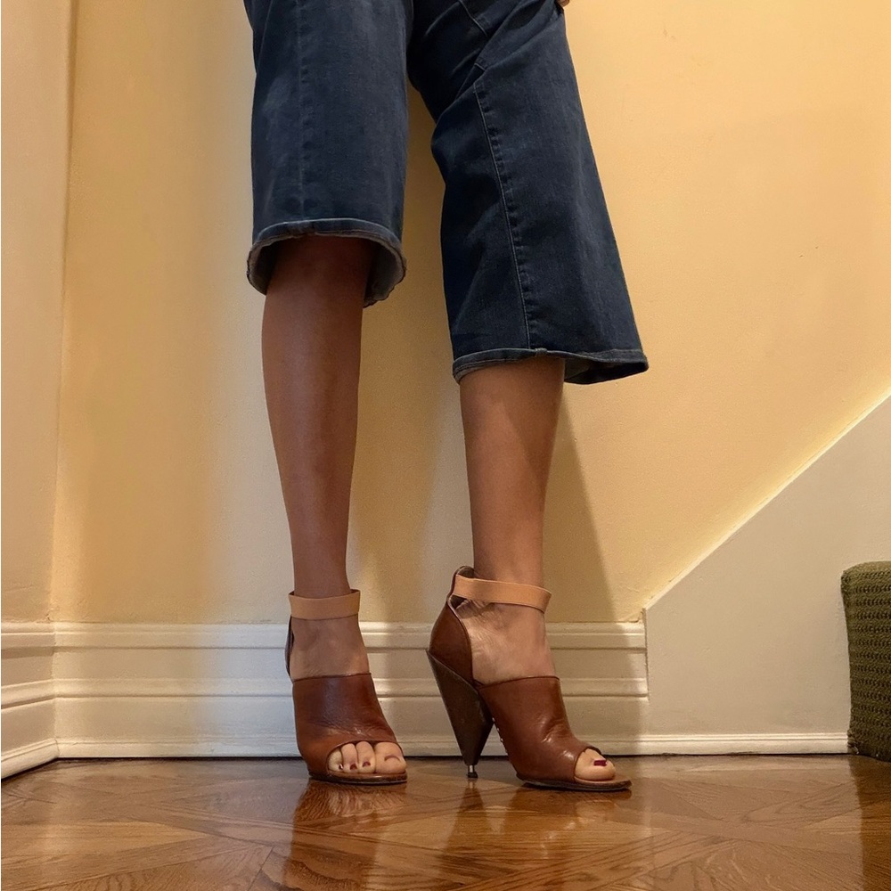 Lanvin Brown and Tan Leather Peep-Toe Mules